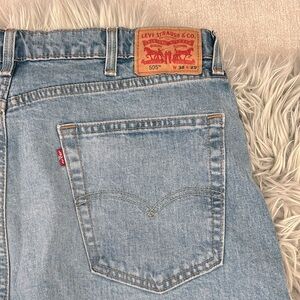 EUC Levi’s 505 Medium Blue Wash W38/L29